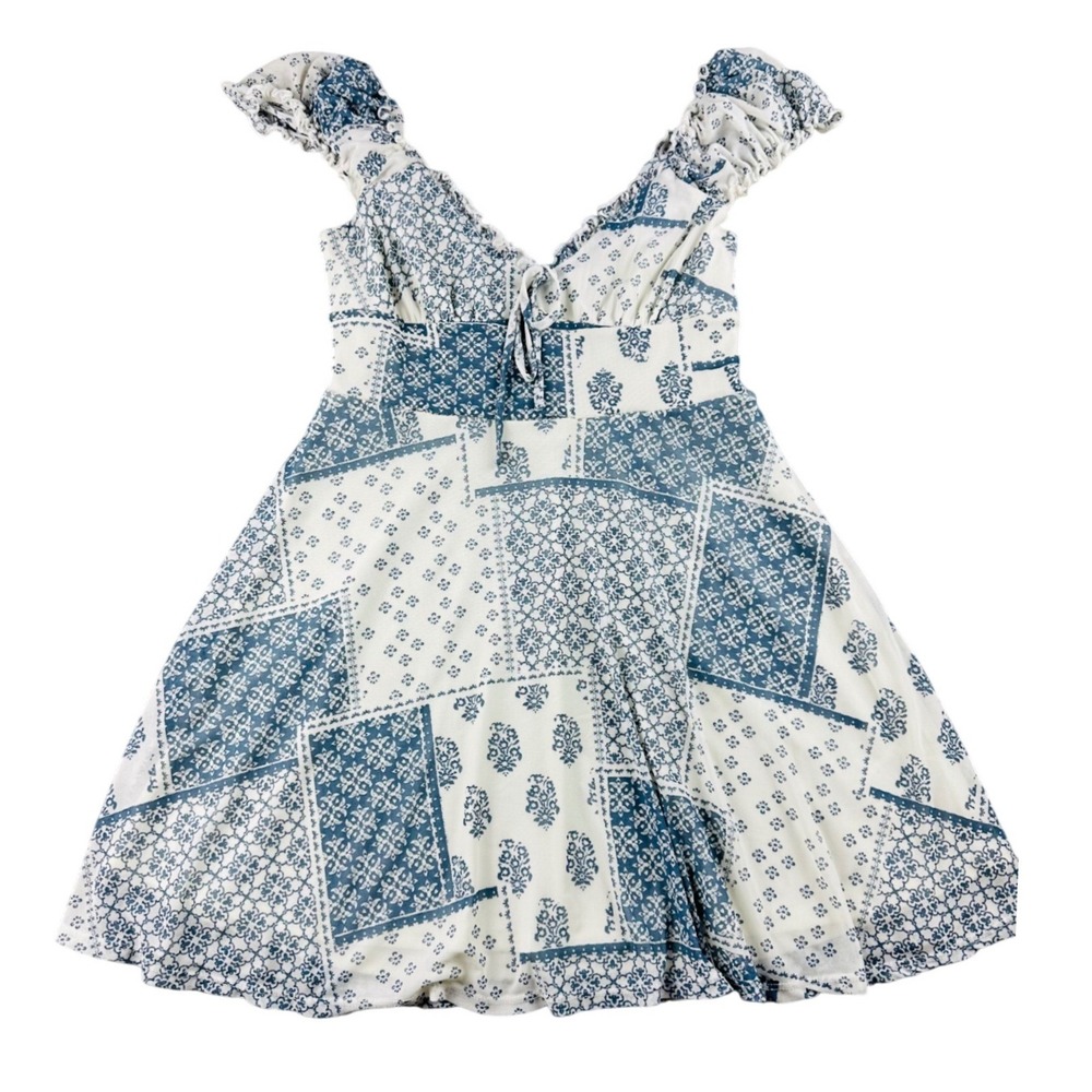 Urban Outfitters Dress Women S-P White Blue Patchwork‎ Mini Smocked Floral Boho